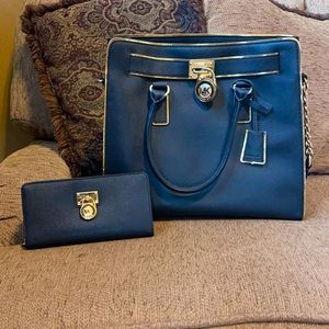 Micheal Kors tote bag and wallet